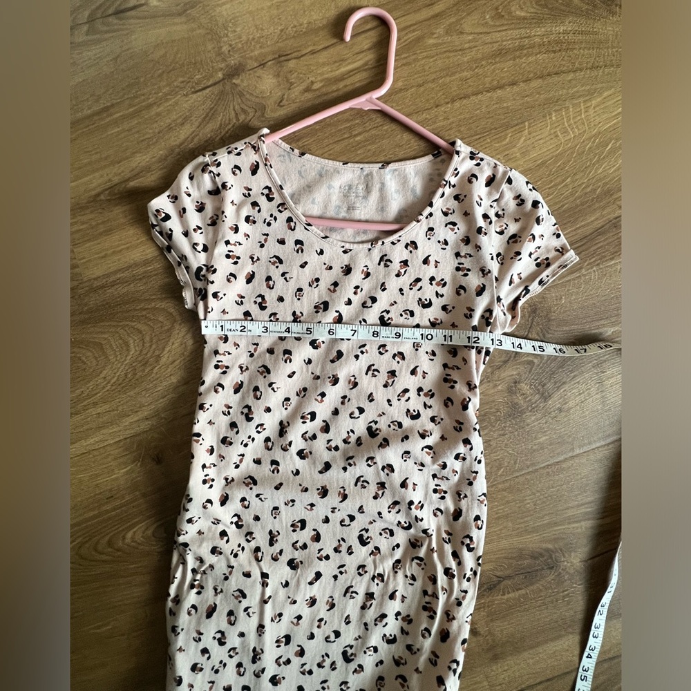 Ingrid & Isabel Leopard Print Stretch Maternity D… - image 2